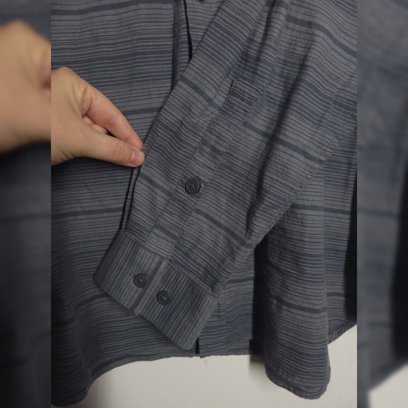 Columbia Blue Gray Striped Button Front Top Extra Large - Picture 4 of 5